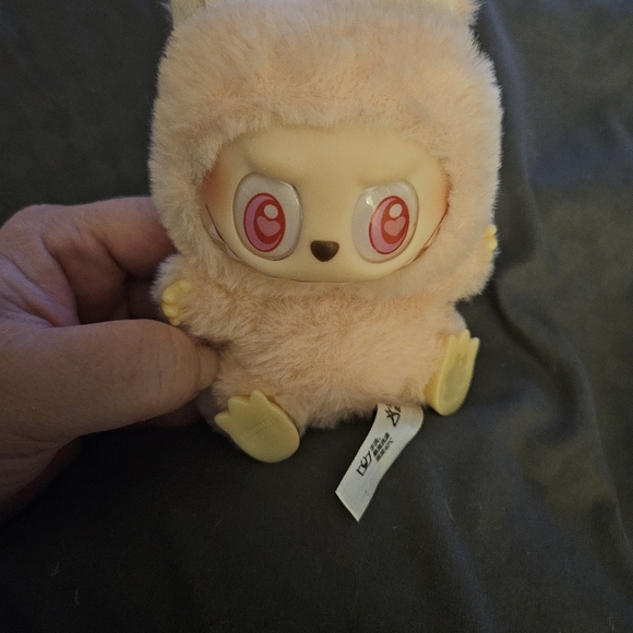 Labubu - Picture 4 of 4